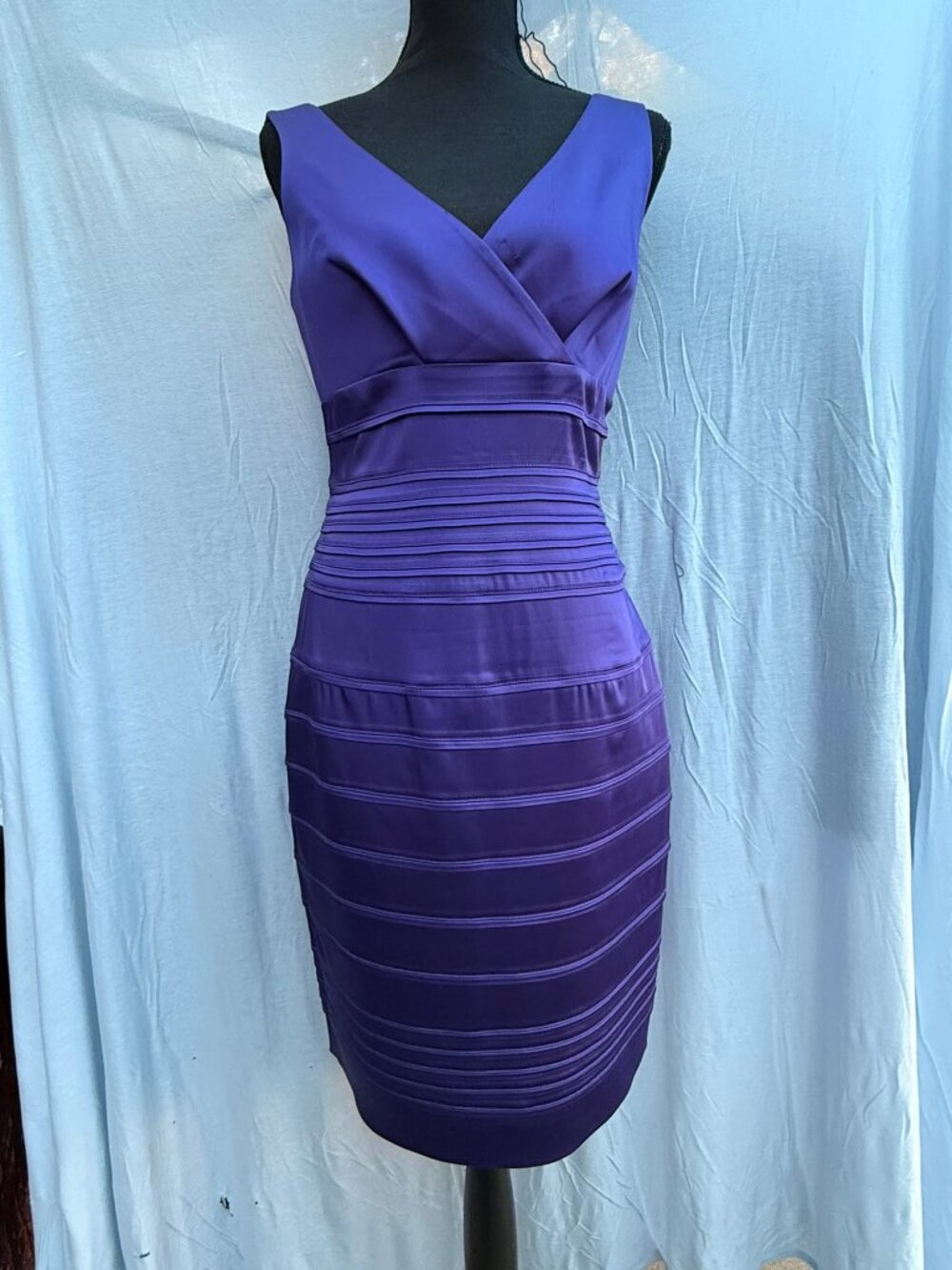 Calvin Klein Purple V-Neck Pleated Sheath Dress Size 6